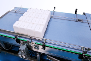 JERRICAN-WIDE-AUTOMATIC-CONVEYOR-SYSTEM-4