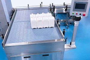 Semi-automatic-wide-conveyor-feeding-system-1-